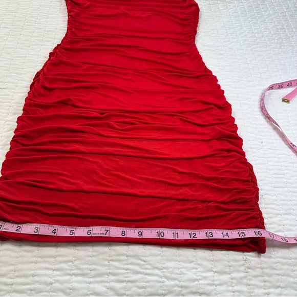 H&M BodyCon Ruched Dress, Red in Size S - Picture 5 of 10
